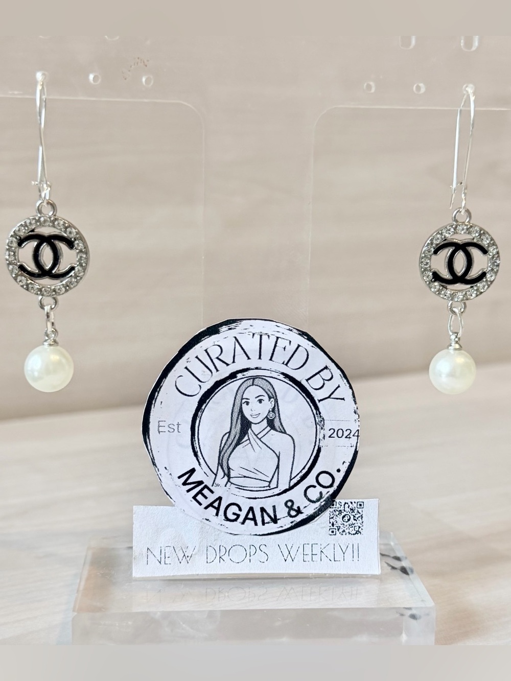 CC Pearl Drop Logo Dangle Earrings - Silver